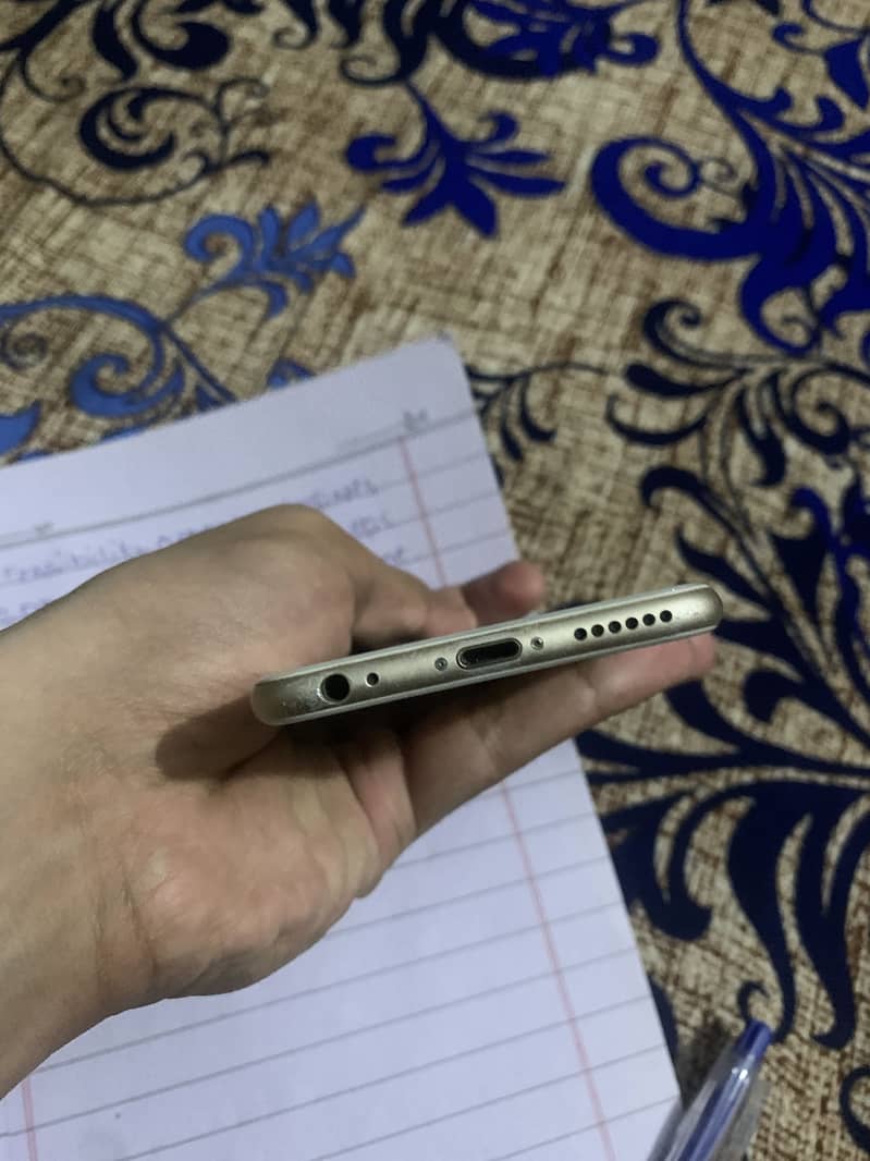 Apple iPhone 6 4