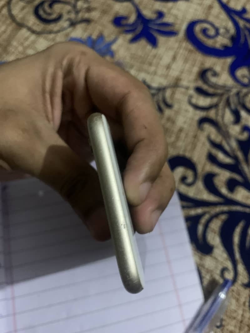 Apple iPhone 6 5