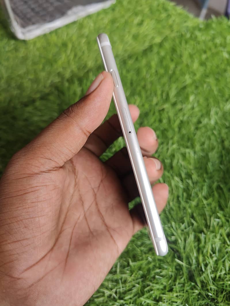Apple iPhone 6 4