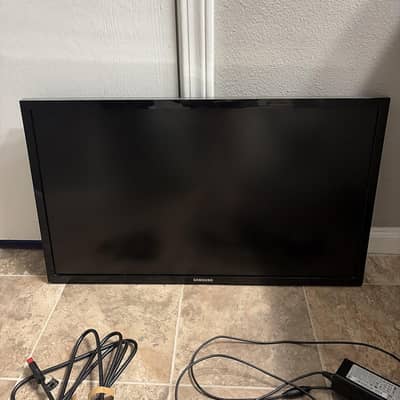 SAMSUNG U28E590D 28" Inches 4K Professional LED Monitor