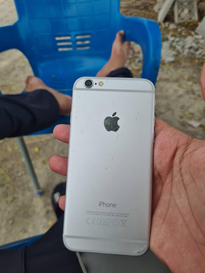 Apple iPhone 6S 1