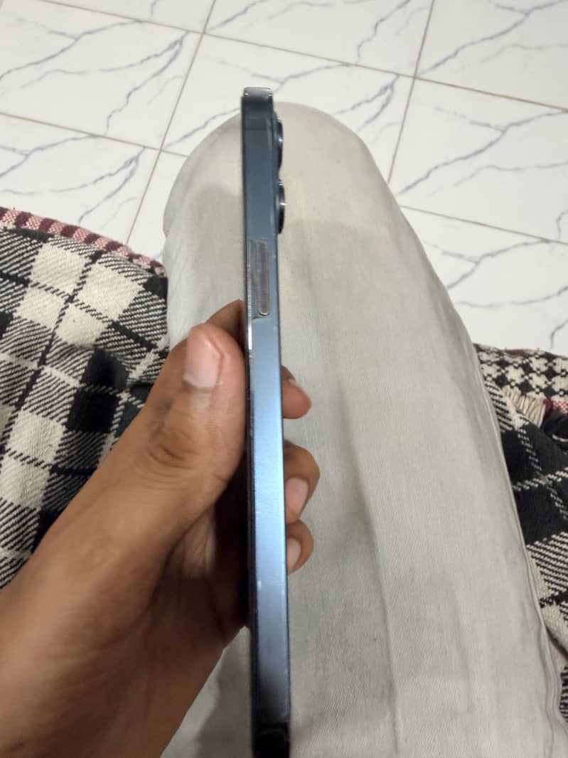 Apple iPhone 12 Pro Max 5