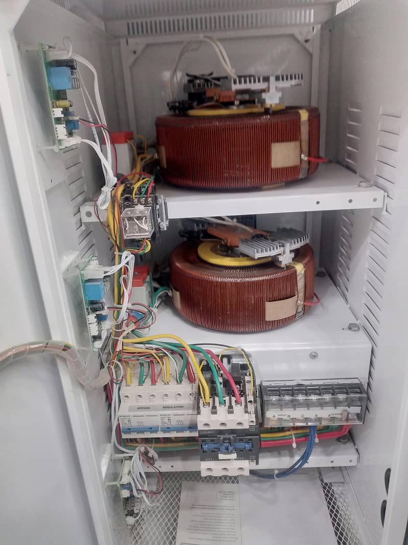 automatic voltage servomotor stabilizer 8
