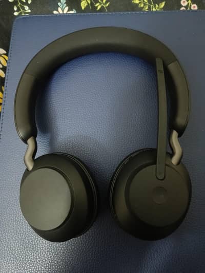 I am selling jabra wireless head phone