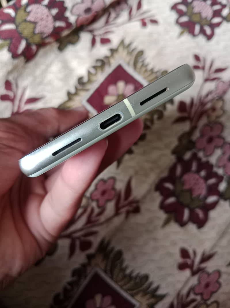 Google Pixel 7 3