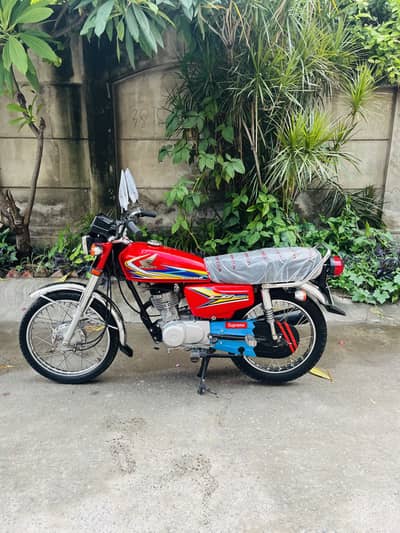 Honda CG 125 2019 model total original bike price is final