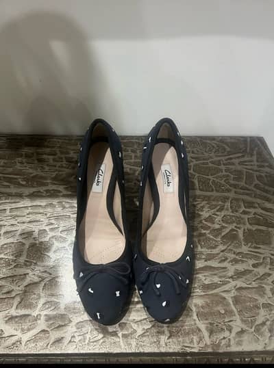 Block heels shoes