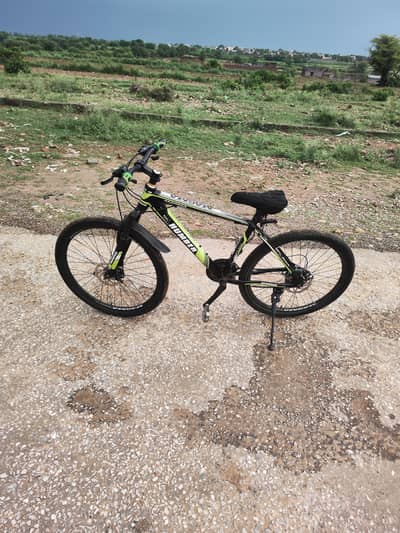 Mountain Bicycle with (Gears)(Shock Absorber)(Disc Breaks)