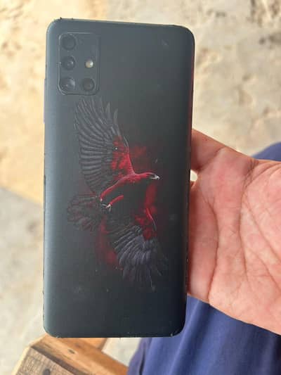Samsung Mobile A51. . . . . . only mobail hai box mil ni  rha/128gb hai