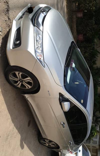 Honda Grace Hybrid 2015