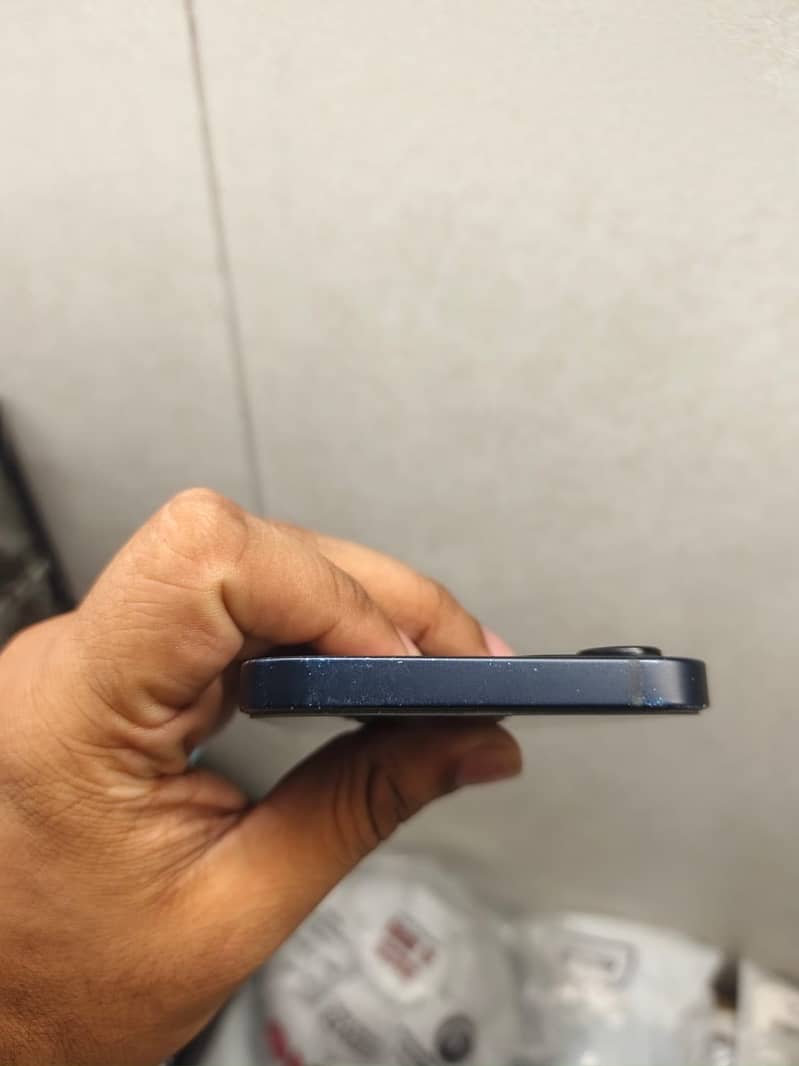 Apple iPhone 12 1