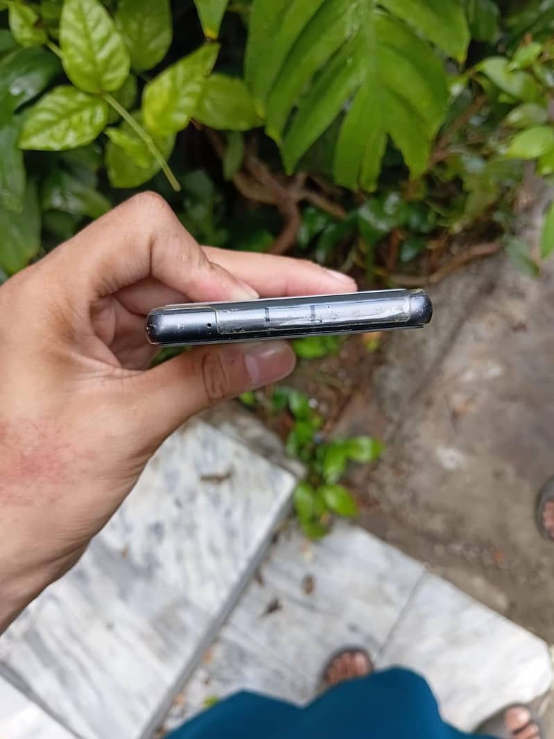 Google Pixel 7 4