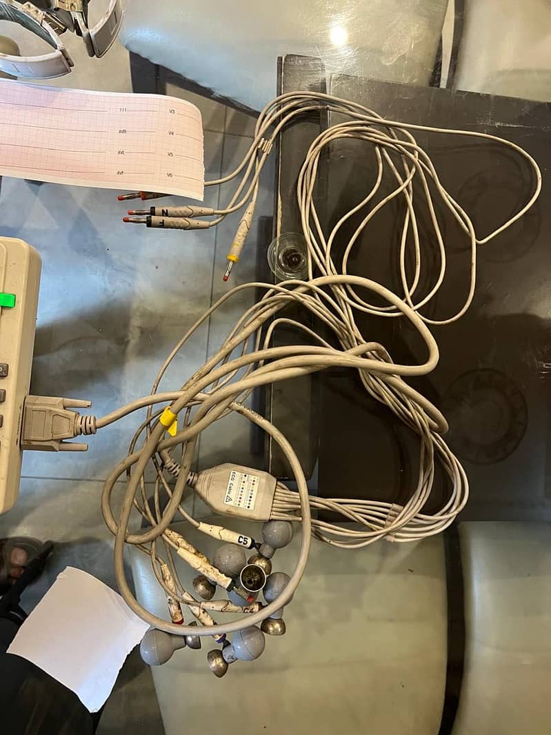 Ecg machine 6