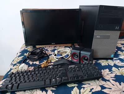 Tower Dell Core i5 4th Generation 8/500