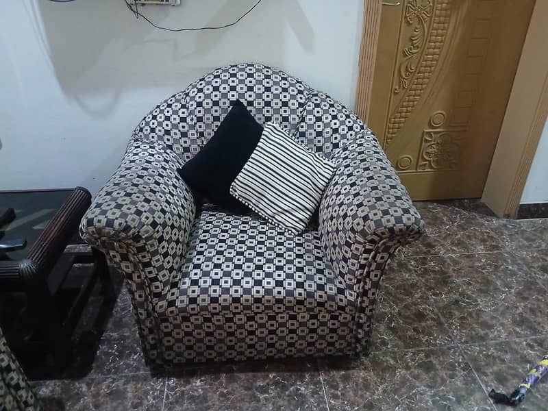 Good condition sofa set 2