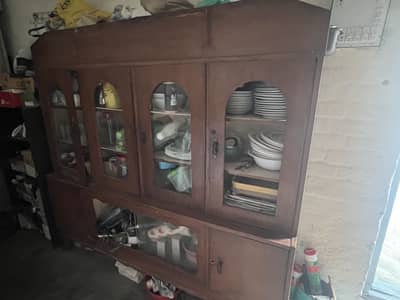 Show Cause And Dressing Table