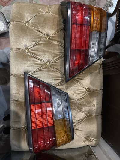 Mercedes-Benz 230e 1992 backlights
