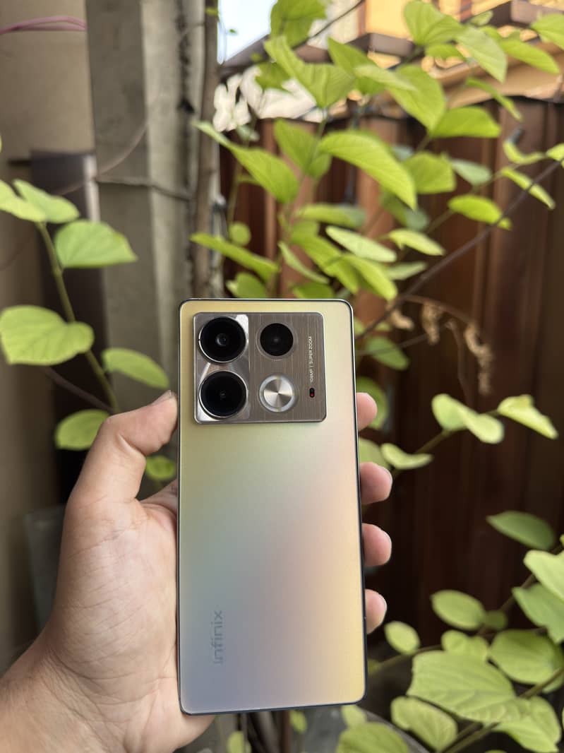 Infinix Note 40 1