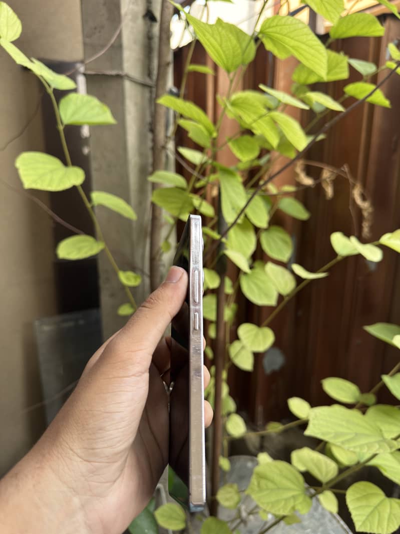 Infinix Note 40 2