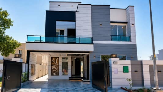 Brand New 10 Marla Owner Built Luxury House For Sale In Prime Location Of Bahria Town Lahore
