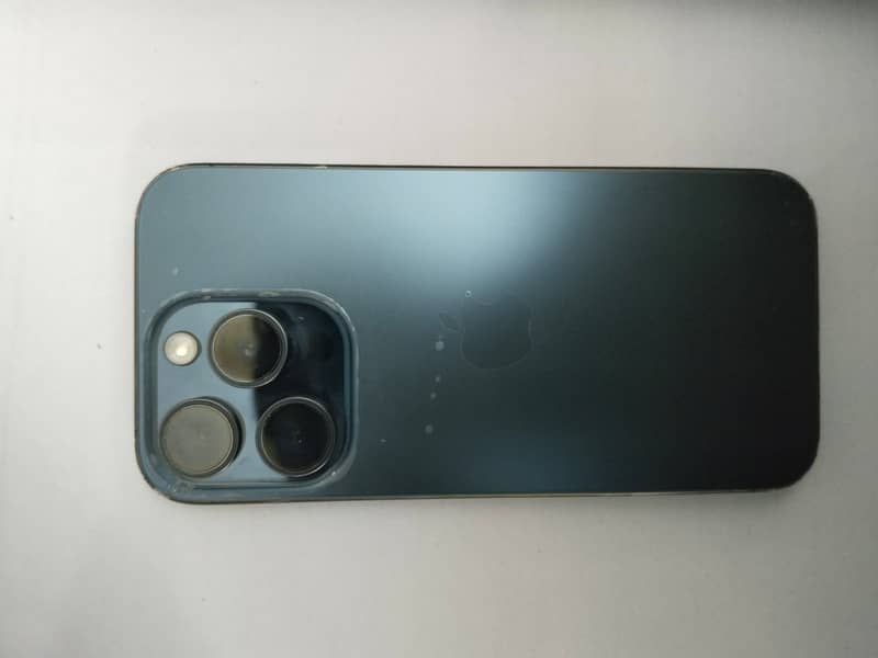 Apple iPhone 15 Pro 0