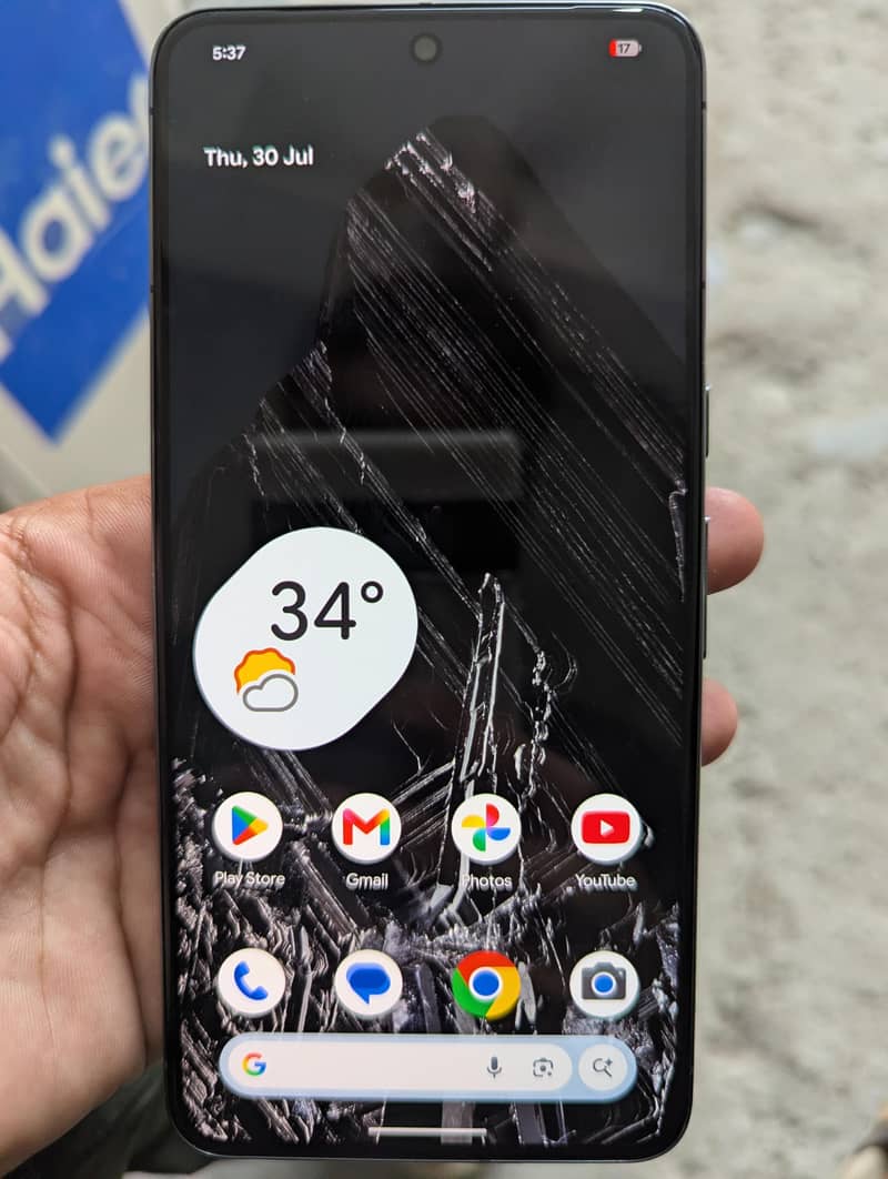 Google Pixel 8 Pro 2