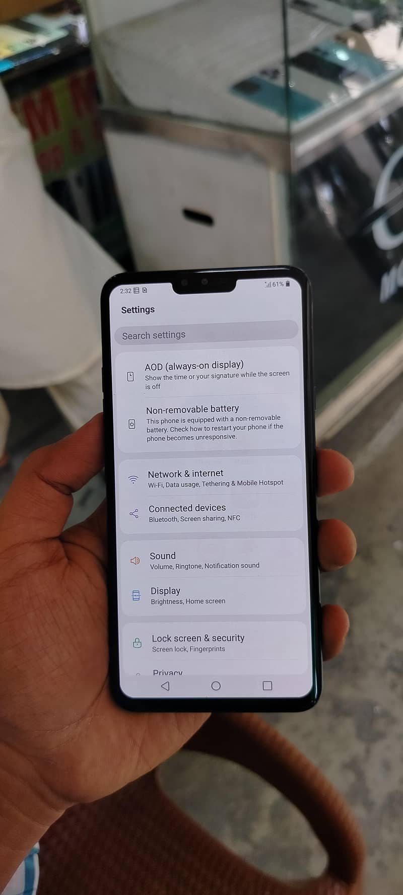 LG V40thinQ 3