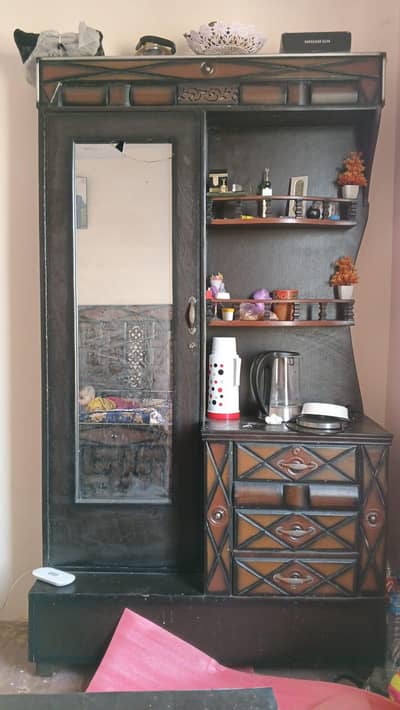 bartan ki almari or makeup ki almari reasonable price men available h
