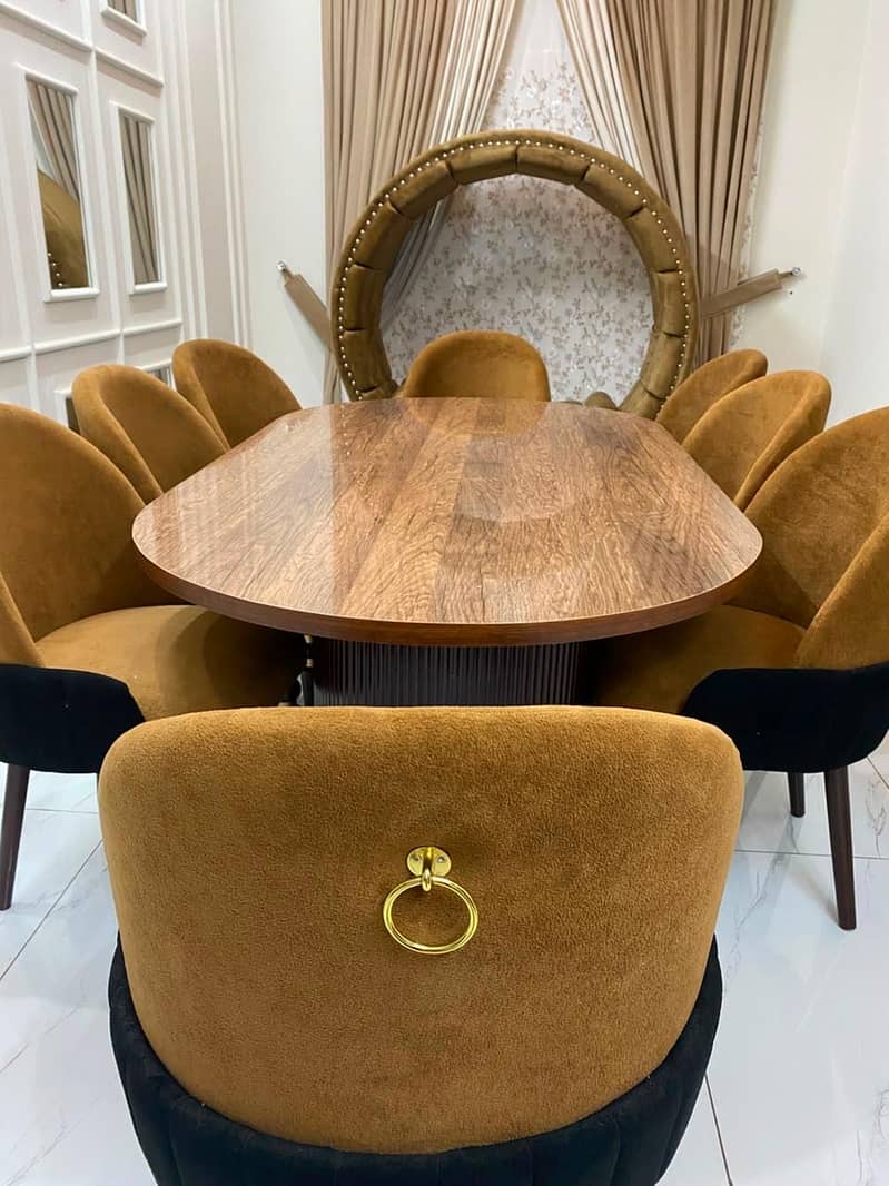 Dinning table 0