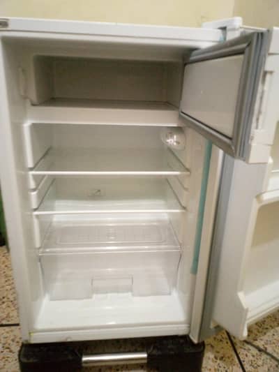 mini  fridge
