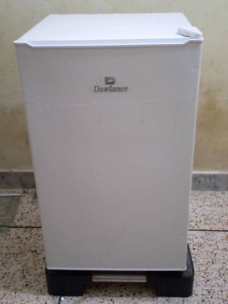 mini  fridge 3