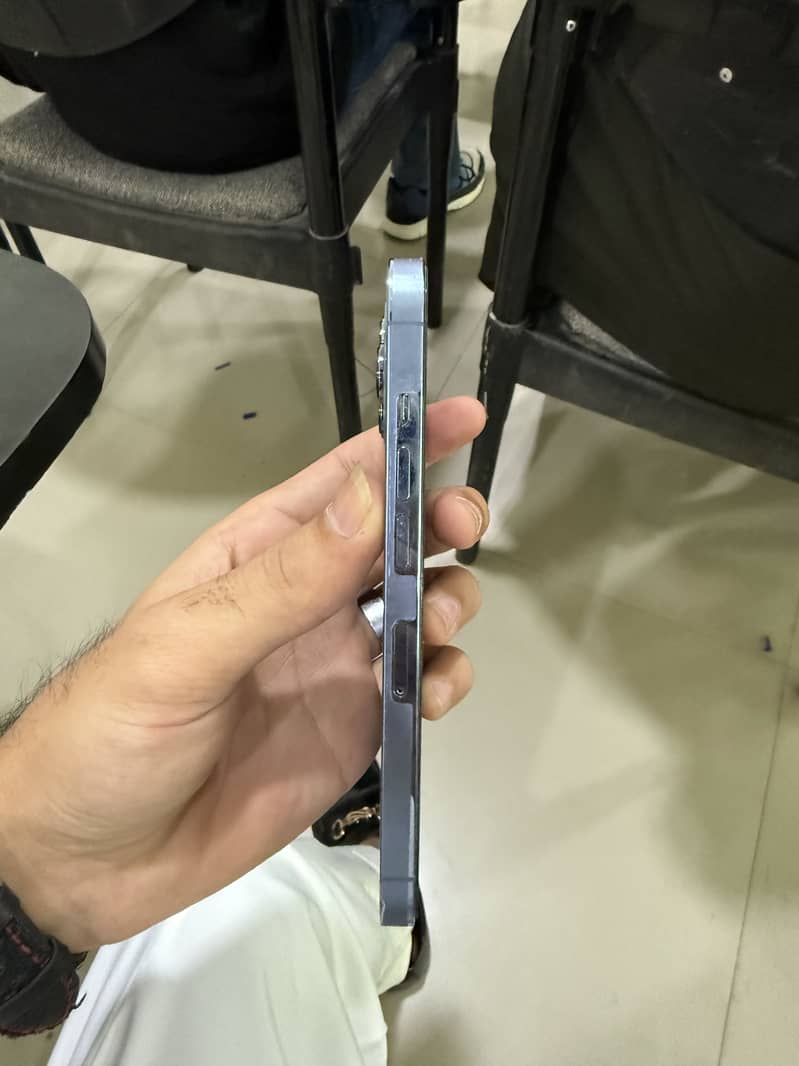 Apple iPhone 13 Pro 1