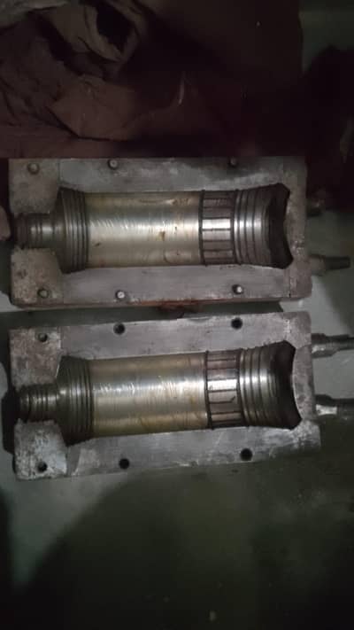 dai blwe molding machine