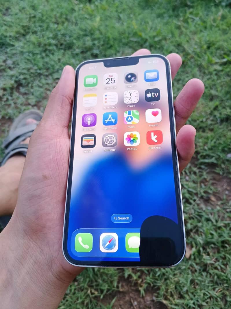 Apple iPhone 13 Pro 1