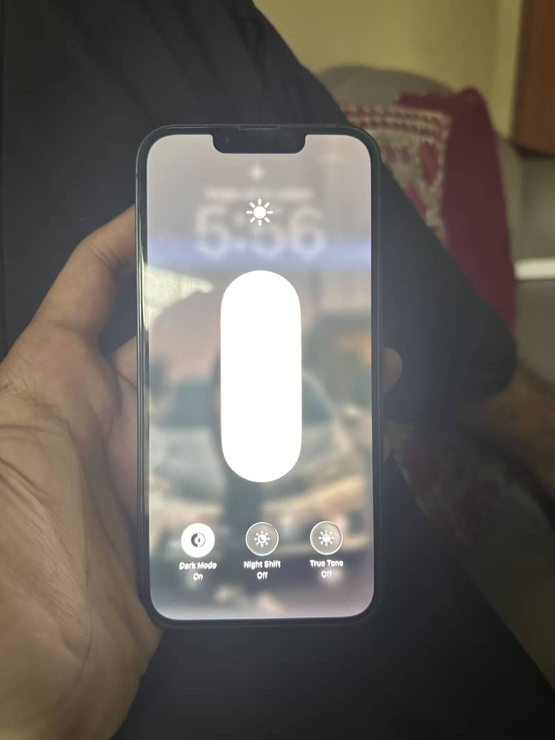 Apple iPhone 13 6