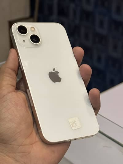 Apple iPhone 13
