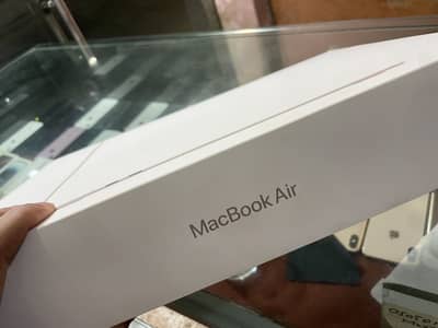 MacBook Air m4 15inch 16/512 just box open