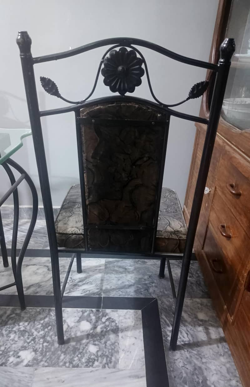 Dining table 3