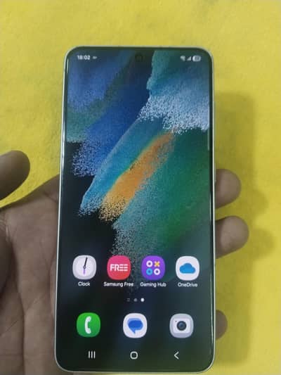 Samsung Mobile S21 FE