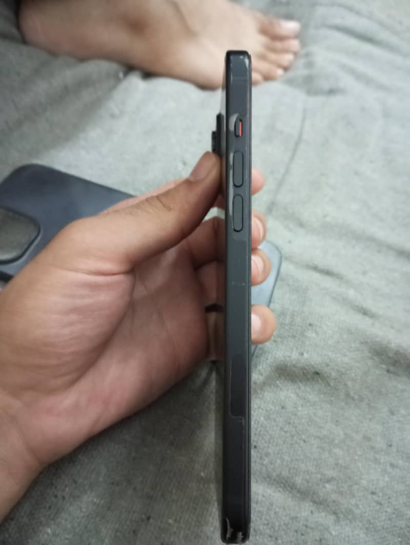 Apple iPhone 15 plus 1