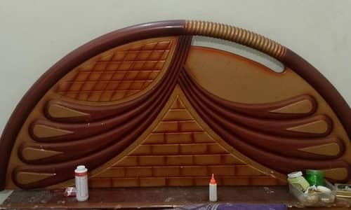 Bed for sale Aurgent Mattress sath nhi h .