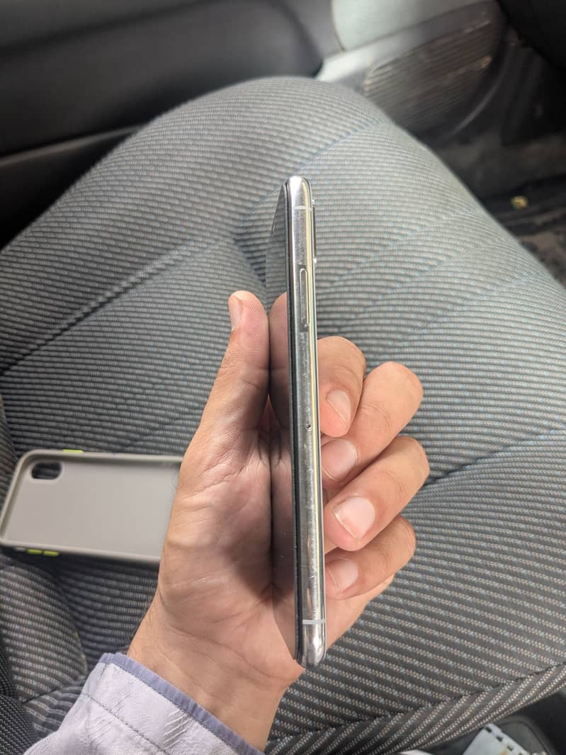 Apple iPhone X 2