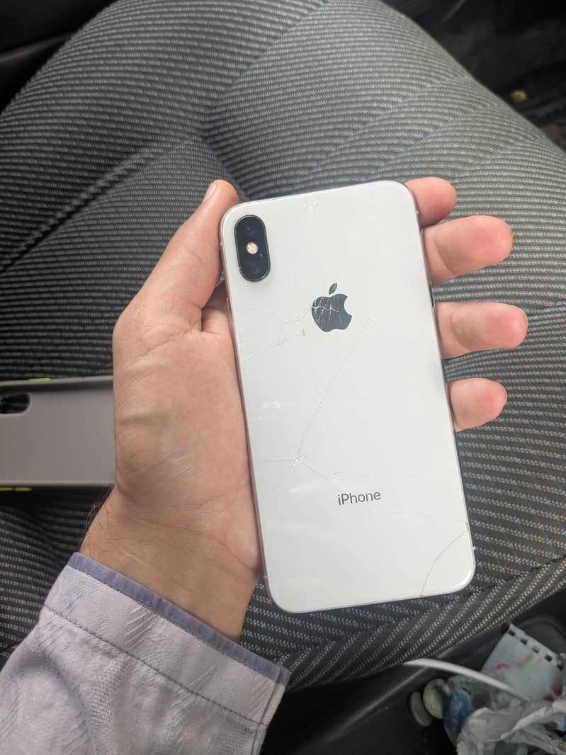 Apple iPhone X 4
