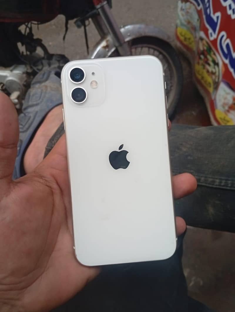 Apple iPhone 11 5