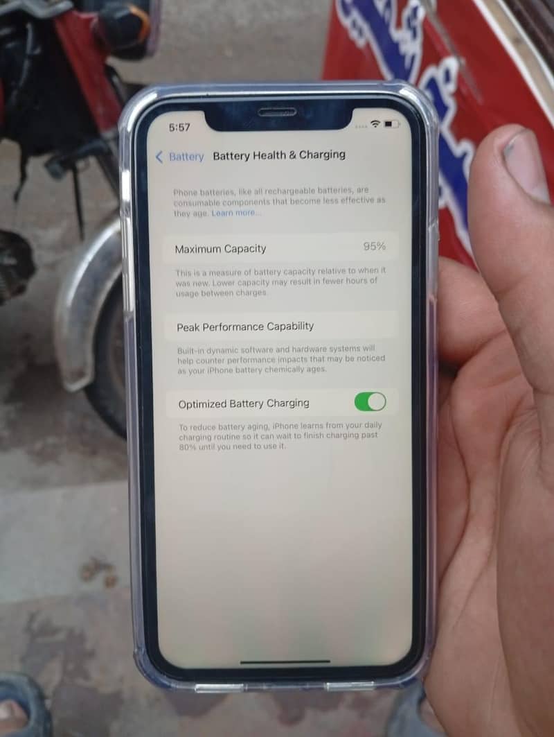 Apple iPhone 11 6
