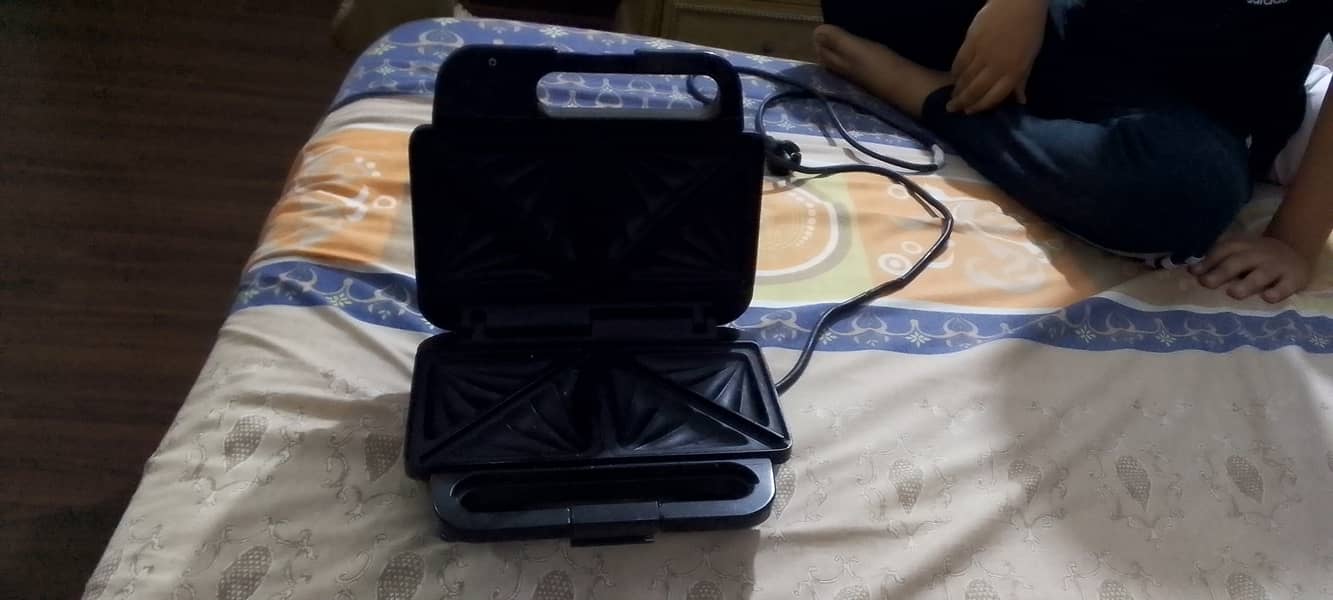 Sandwich maker 1