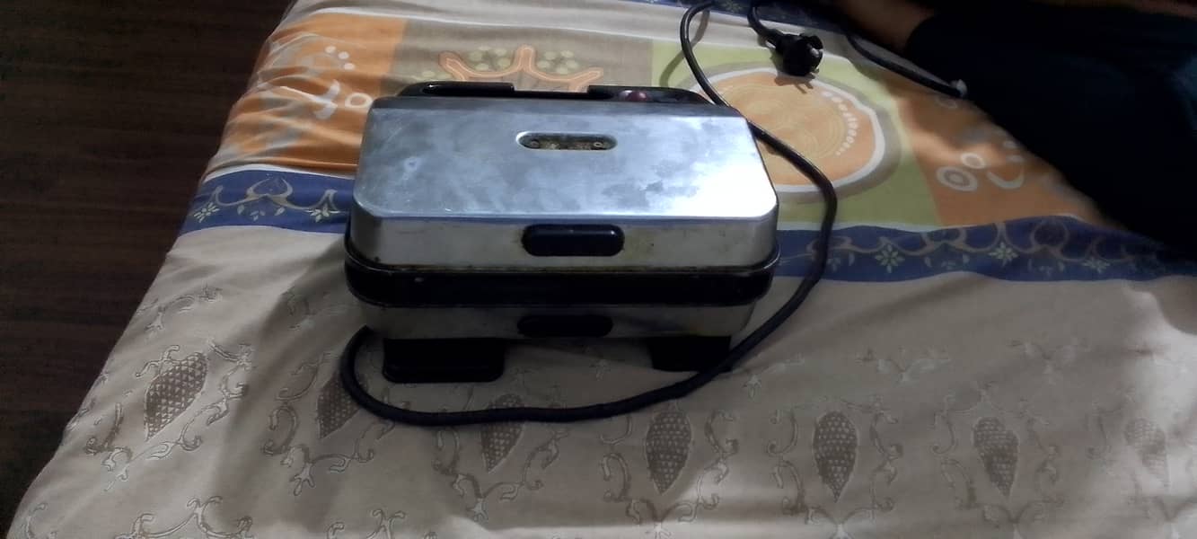 Sandwich maker 2