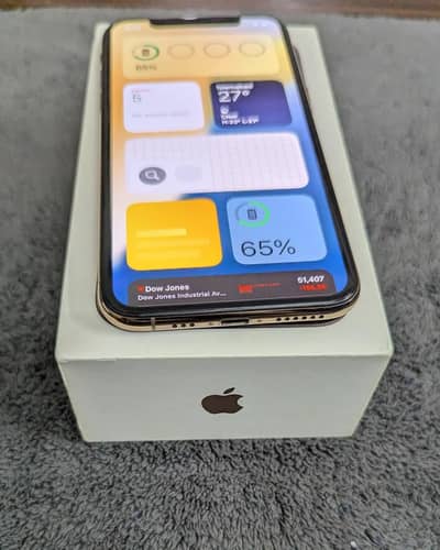 Apple iPhone XS 256 gb non pta my WhatsApp number 0329.4868571
