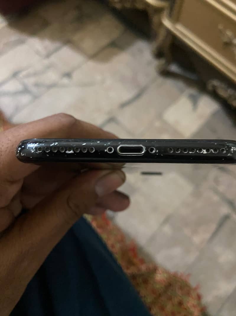 Apple iPhone 7 Plus 1