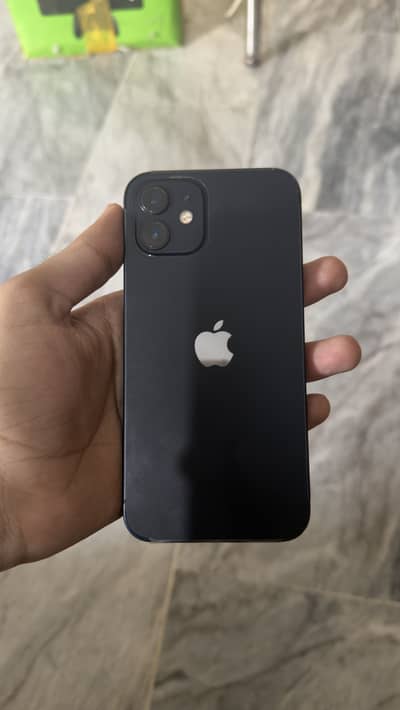Apple iPhone 12